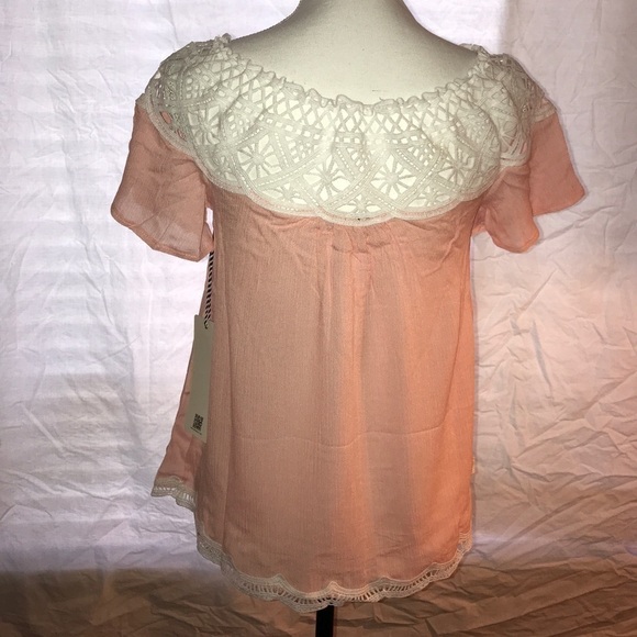 ✅HOST Pick✅ Iris Los Angeles Top, Size Small - Picture 2 of 5